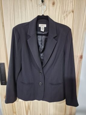 Covington Women's Black Two-Button Blazer
